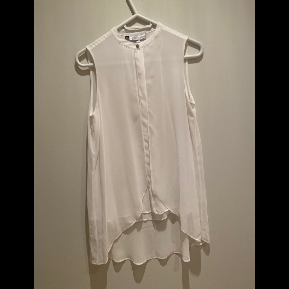 White sleeveless blouse